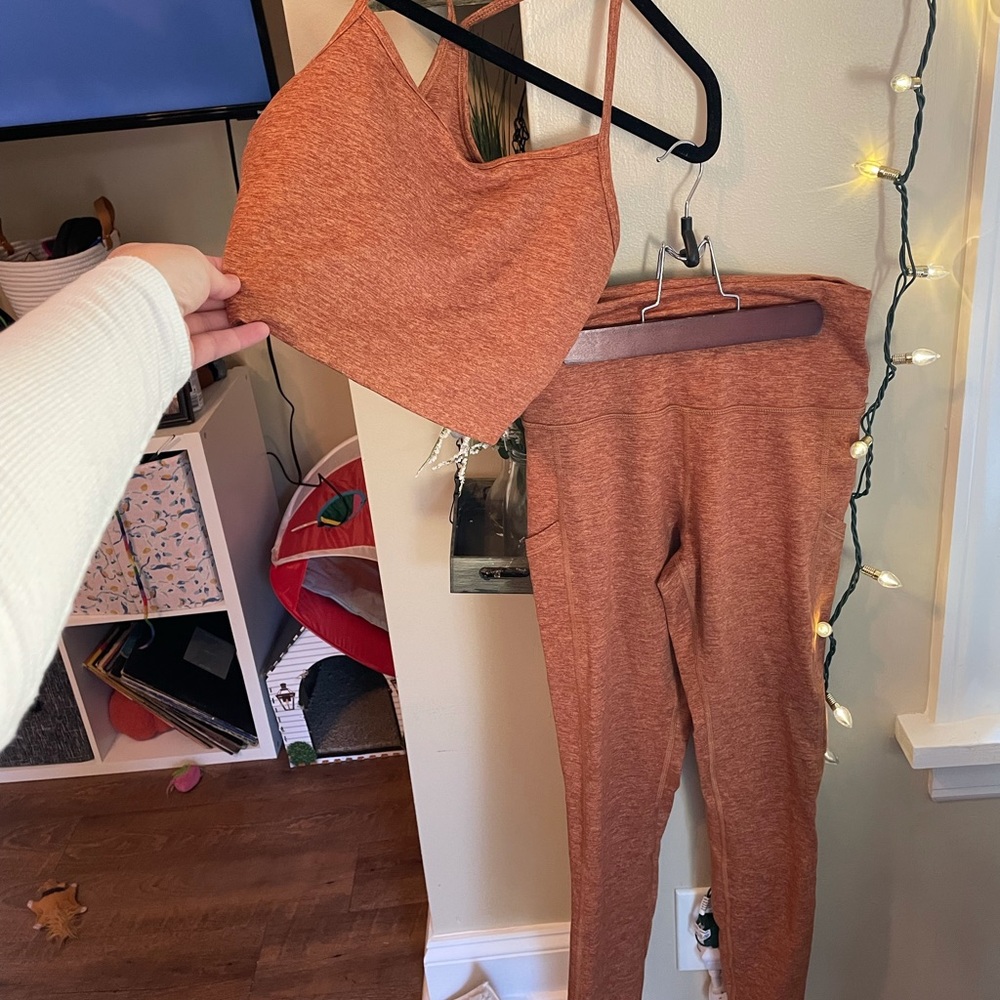 NWT aerie “offline” leggings.